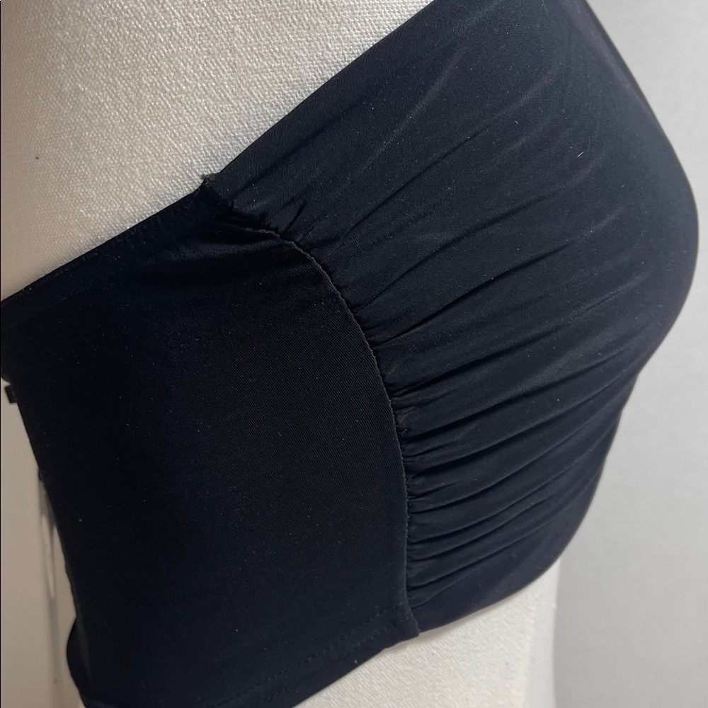 NWT Boohoo Night Black Crossover Halter Crop Top Size US 8 - Picture 6 of 16
